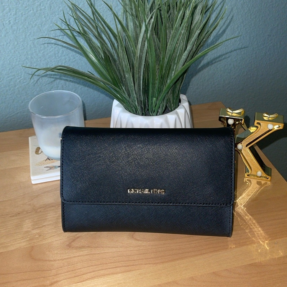 Michael Kors jet set travel